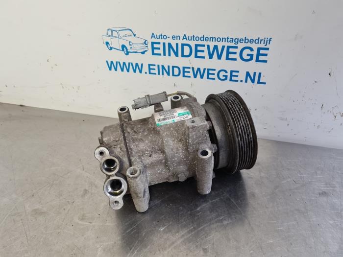 Gebruikte Aircopomp Renault Twingo II (CN) 1.2 16V Prijs € 65,00 Margeregeling aangeboden door Auto- en demontagebedrijf Eindewege