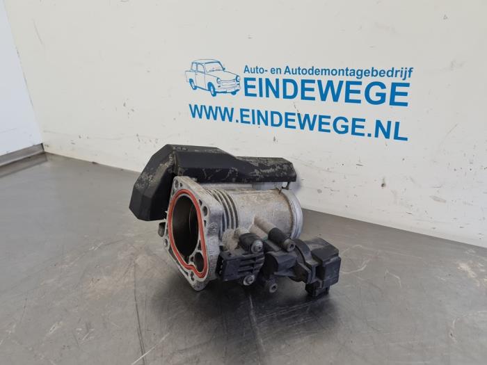 Gebruikte Gasklephuis BMW 3 serie (E36/4) 316i Prijs € 30,00 Margeregeling aangeboden door Auto- en demontagebedrijf Eindewege