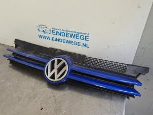 Gebruikte Grille Volkswagen Golf IV (1J1) 1.6 Prijs € 25,00 Margeregeling aangeboden door Auto- en demontagebedrijf Eindewege