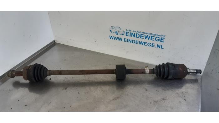 Gebruikte Steekas rechts-voor Fiat Stilo (192A/B) 1.6 16V 3-Drs. Prijs € 35,00 Margeregeling aangeboden door Auto- en demontagebedrijf Eindewege