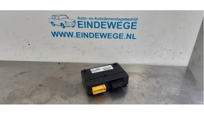 Gebruikte Computer cabriokap Peugeot 206 CC (2D) 1.6 16V Prijs € 75,00 Margeregeling aangeboden door Auto- en demontagebedrijf Eindewege