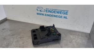 Gebruikte Zekeringkast Peugeot 206 (2A/C/H/J/S) 1.6 16V Prijs € 45,00 Margeregeling aangeboden door Auto- en demontagebedrijf Eindewege