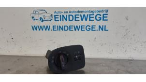 Gebruikte Licht Schakelaar Seat Ibiza IV SC (6J1) 1.2 TDI Ecomotive Prijs € 35,00 Margeregeling aangeboden door Auto- en demontagebedrijf Eindewege