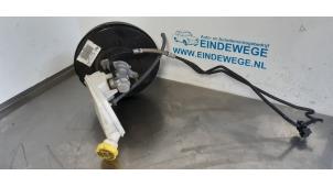 Gebruikte Hoofdremcilinder Peugeot 208 I (CA/CC/CK/CL) 1.4 16V Prijs € 60,00 Margeregeling aangeboden door Auto- en demontagebedrijf Eindewege