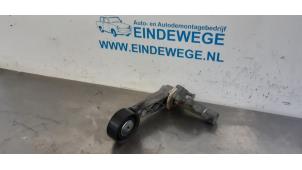 Gebruikte Spanner multiriem Peugeot 208 I (CA/CC/CK/CL) 1.4 16V Prijs € 25,00 Margeregeling aangeboden door Auto- en demontagebedrijf Eindewege