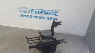 Gebruikte ABS Pomp Renault Clio III Estate/Grandtour (KR) 1.2 16V 75 Prijs € 65,00 Margeregeling aangeboden door Auto- en demontagebedrijf Eindewege