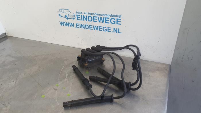 Gebruikte Bobine Renault Clio III Estate/Grandtour (KR) 1.2 16V 75 Prijs € 30,00 Margeregeling aangeboden door Auto- en demontagebedrijf Eindewege
