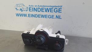 Gebruikte Chaufage Bedieningspaneel Renault Clio III Estate/Grandtour (KR) 1.2 16V 75 Prijs € 25,00 Margeregeling aangeboden door Auto- en demontagebedrijf Eindewege