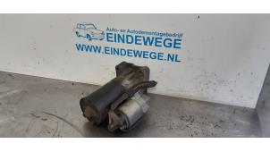 Gebruikte Startmotor Renault Scénic II (JM) 2.0 16V Prijs € 30,00 Margeregeling aangeboden door Auto- en demontagebedrijf Eindewege