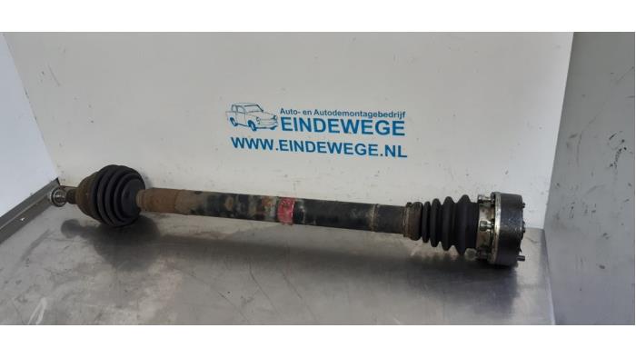Gebruikte Steekas rechts-voor Volkswagen New Beetle (9C1/9G1) 2.0 Prijs € 40,00 Margeregeling aangeboden door Auto- en demontagebedrijf Eindewege
