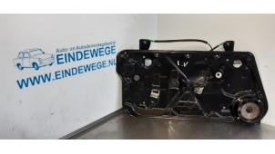 Gebruikte Raammechaniek 2Deurs links-voor Volkswagen New Beetle (9C1/9G1) 2.0 Prijs € 35,00 Margeregeling aangeboden door Auto- en demontagebedrijf Eindewege