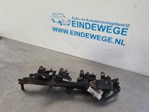 Gebruikte Injector brug Renault Clio III Estate/Grandtour (KR) 1.2 16V 75 Prijs € 50,00 Margeregeling aangeboden door Auto- en demontagebedrijf Eindewege