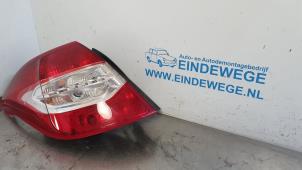 Gebruikte Achterlicht links Citroen C4 Berline (NC) 1.6 16V VTi Prijs € 45,00 Margeregeling aangeboden door Auto- en demontagebedrijf Eindewege