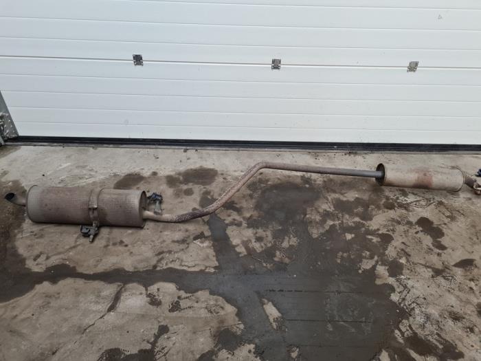Gebruikte Uitlaat Einddemper Citroen C4 Berline (NC) 1.6 16V VTi Prijs € 50,00 Margeregeling aangeboden door Auto- en demontagebedrijf Eindewege