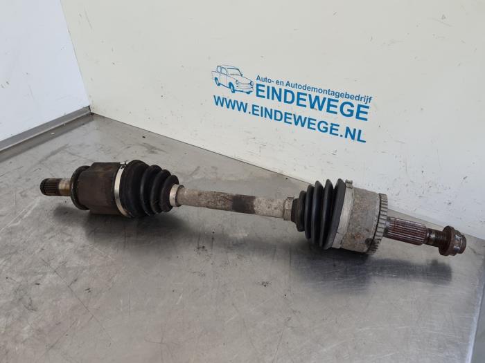 Gebruikte Steekas links-voor Landrover Range Rover Sport (LS) 2.7 TDV6 24V Prijs € 75,00 Margeregeling aangeboden door Auto- en demontagebedrijf Eindewege