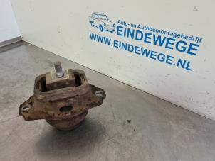 Gebruikte Motorrubber Landrover Range Rover Sport (LS) 2.7 TDV6 24V Prijs € 25,00 Margeregeling aangeboden door Auto- en demontagebedrijf Eindewege