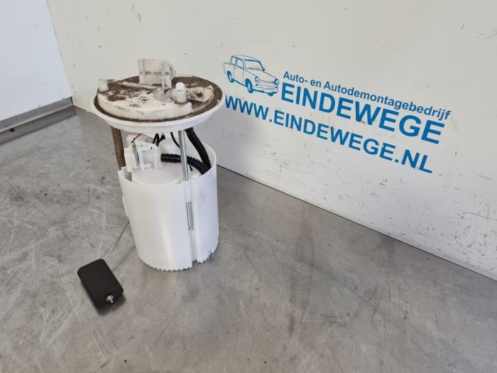 Gebruikte Tank element Pomp Opel Corsa D 1.2 16V ecoFLEX Bi-Fuel Prijs € 25,00 Margeregeling aangeboden door Auto- en demontagebedrijf Eindewege