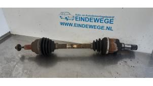 Gebruikte Aandrijfas links-voor Volvo V50 (MW) 1.8 16V Prijs € 50,00 Margeregeling aangeboden door Auto- en demontagebedrijf Eindewege