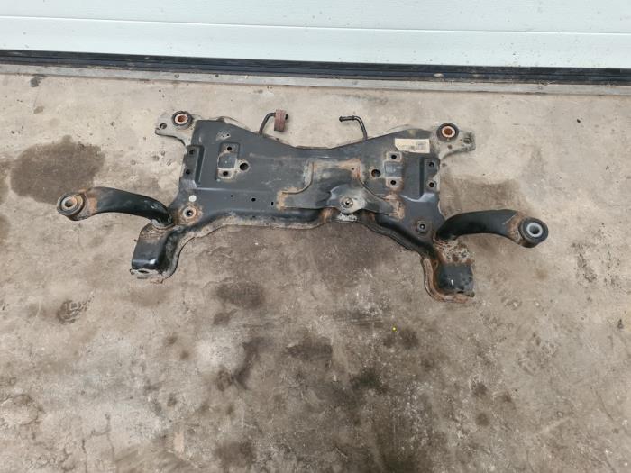 Gebruikte Subframe Volvo V50 (MW) 1.8 16V Prijs € 50,00 Margeregeling aangeboden door Auto- en demontagebedrijf Eindewege