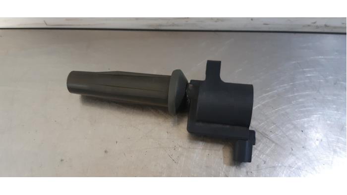 Gebruikte Bobine Volvo V50 (MW) 1.8 16V Prijs € 12,50 Margeregeling aangeboden door Auto- en demontagebedrijf Eindewege