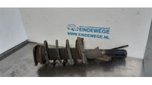 Gebruikte Mac Phersonpoot links-voor Ford Focus 2 1.6 TDCi 16V 110 Prijs € 40,00 Margeregeling aangeboden door Auto- en demontagebedrijf Eindewege