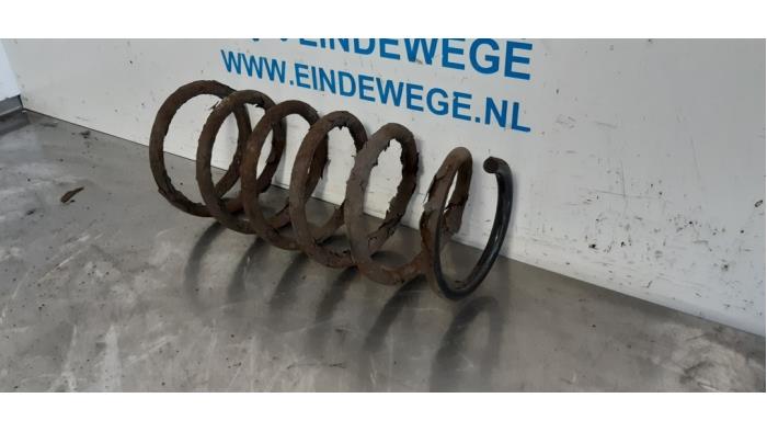 Schroefveer achter van een Hyundai i10 (F5) 1.1i 12V 2009