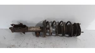 Gebruikte Mac Phersonpoot links-voor Ford Fiesta 6 (JA8) 1.25 16V Prijs € 40,00 Margeregeling aangeboden door Auto- en demontagebedrijf Eindewege