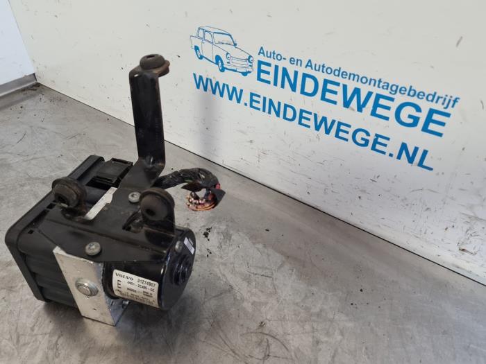 Gebruikte ABS Pomp Volvo C70 (MC) 2.0 D 16V Prijs € 88,50 Margeregeling aangeboden door Auto- en demontagebedrijf Eindewege