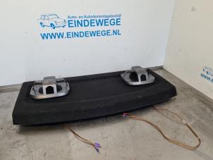 Gebruikte Hoedenplank Volkswagen Golf V (1K1) 1.6 Prijs € 30,00 Margeregeling aangeboden door Auto- en demontagebedrijf Eindewege