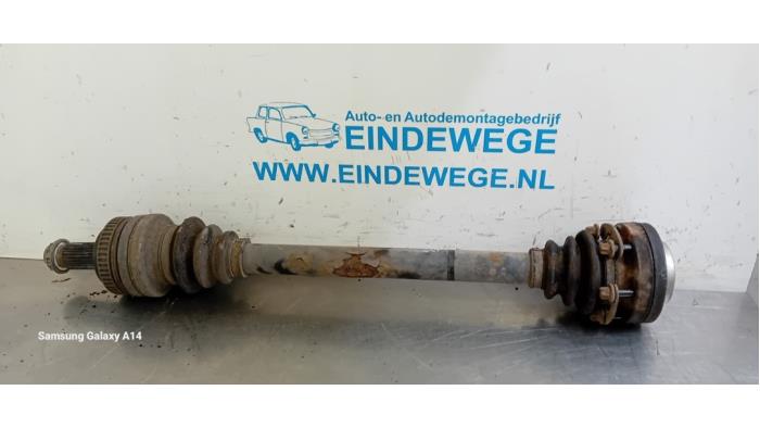 Gebruikte Aandrijfas links-achter BMW 3 serie Compact (E46/5) 316ti 16V Prijs € 40,00 Margeregeling aangeboden door Auto- en demontagebedrijf Eindewege