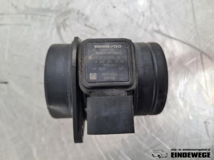 Gebruikte Luchtmassameter Mercedes A (W169) 2.0 A-180 CDI 16V 5-Drs. Prijs € 30,00 Margeregeling aangeboden door Auto- en demontagebedrijf Eindewege