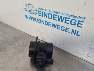 Gebruikte Luchtmassameter Volkswagen Golf VI (5K1) 1.6 TDI 16V Prijs € 20,00 Margeregeling aangeboden door Auto- en demontagebedrijf Eindewege