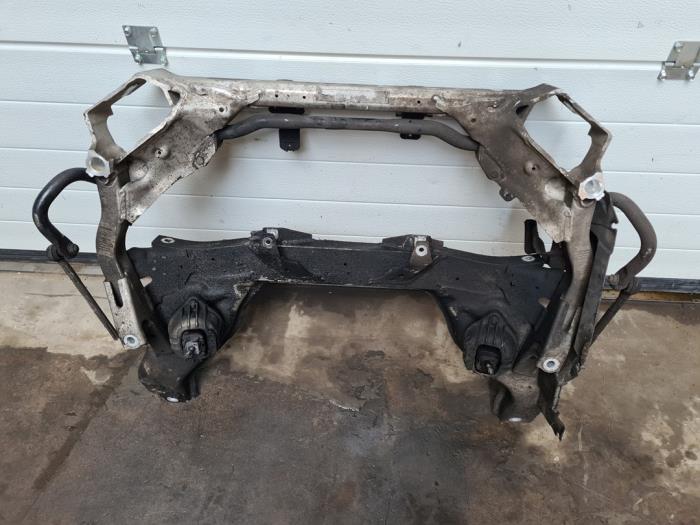 Gebruikte Subframe BMW 3 serie Touring (E91) 318d 16V Prijs € 65,00 Margeregeling aangeboden door Auto- en demontagebedrijf Eindewege