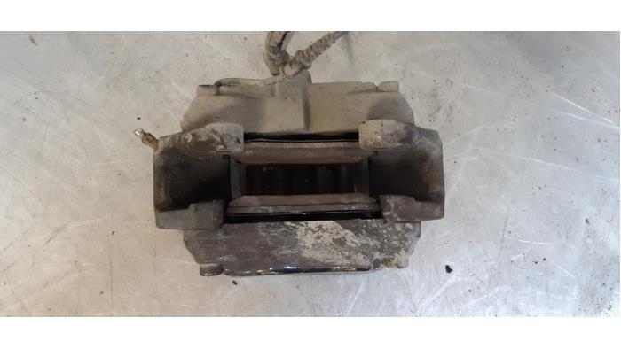 Remklauw (Tang) rechts-voor van een Mercedes-Benz S (W220) 3.2 S-320 18V 2001