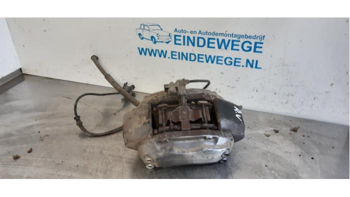 Remklauw (Tang) rechts-voor van een Mercedes-Benz S (W220) 3.2 S-320 18V 2001