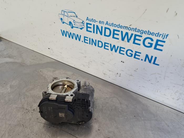 Gebruikte Gasklephuis Mercedes C (C204) 1.6 C-180 16V BlueEfficiency Prijs € 50,00 Margeregeling aangeboden door Auto- en demontagebedrijf Eindewege