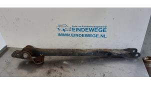 Gebruikte Reactiestang links-achter Landrover Range Rover Evoque (LVJ/LVS) 2.2 TD4 16V 5-drs. Prijs € 30,00 Margeregeling aangeboden door Auto- en demontagebedrijf Eindewege