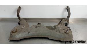 Gebruikte Subframe Renault Clio III (SR) 1.2 16V 75 Prijs € 75,00 Margeregeling aangeboden door Auto- en demontagebedrijf Eindewege