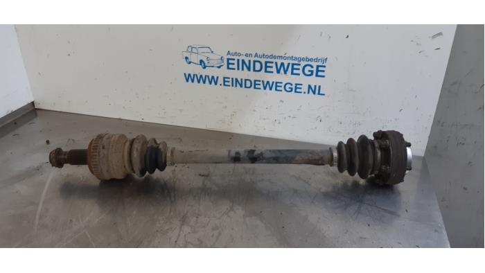 Gebruikte Aandrijfas rechts-achter BMW 1 serie (E87/87N) 116i 1.6 16V Prijs € 50,00 Margeregeling aangeboden door Auto- en demontagebedrijf Eindewege