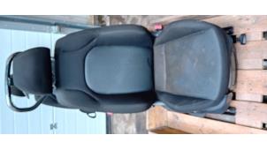 Gebruikte Stoel rechts Seat Ibiza IV SC (6J1) 1.4 16V Prijs € 105,00 Margeregeling aangeboden door Auto- en demontagebedrijf Eindewege