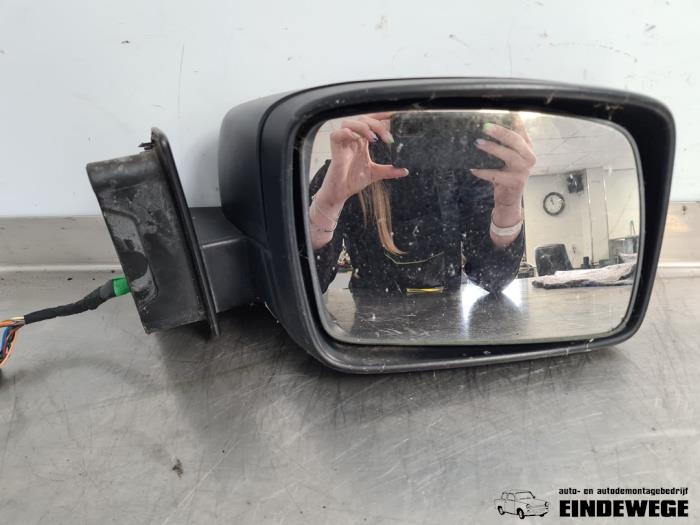 Buitenspiegel rechts van een Land Rover Discovery III (LAA/TAA) 2.7 TD V6 2007