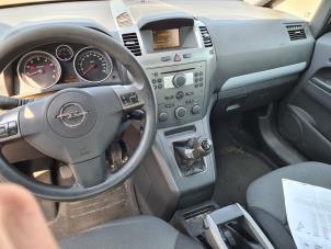 Gebruikte Airbag Set + Module Opel Zafira (M75) 2.2 16V Direct Ecotec Prijs op aanvraag aangeboden door Auto- en demontagebedrijf Eindewege