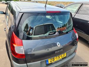 Gebruikte Achterklep Renault Grand Scénic II (JM) 2.0 16V Prijs € 105,00 Margeregeling aangeboden door Auto- en demontagebedrijf Eindewege