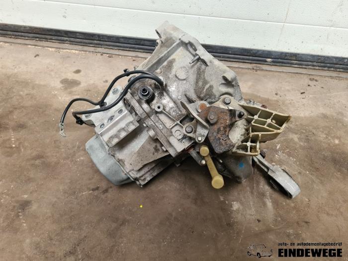 Gebruikte Versnellingsbak Peugeot 207 CC (WB) 1.6 16V THP Prijs € 367,50 Margeregeling aangeboden door Auto- en demontagebedrijf Eindewege