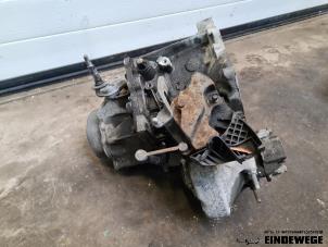 Gebruikte Versnellingsbak Peugeot Partner (GC/GF/GG/GJ/GK) 1.6 HDI 90 16V Prijs € 250,00 Margeregeling aangeboden door Auto- en demontagebedrijf Eindewege