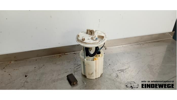 Gebruikte Tank element Pomp Fiat Grande Punto (199) 1.4 16V Prijs € 25,00 Margeregeling aangeboden door Auto- en demontagebedrijf Eindewege