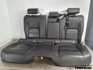 Gebruikte Achterbank Jaguar F-Pace 2.0 Turbo 16V AWD Prijs € 525,00 Margeregeling aangeboden door Auto- en demontagebedrijf Eindewege