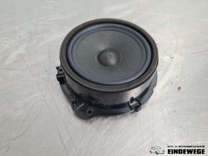 Gebruikte Luidspreker Jaguar F-Pace 2.0 Turbo 16V AWD Prijs € 16,00 Margeregeling aangeboden door Auto- en demontagebedrijf Eindewege
