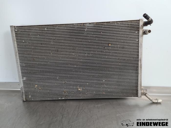 Gebruikte Radiateur Jaguar F-Pace 2.0 Turbo 16V AWD Prijs € 105,00 Margeregeling aangeboden door Auto- en demontagebedrijf Eindewege