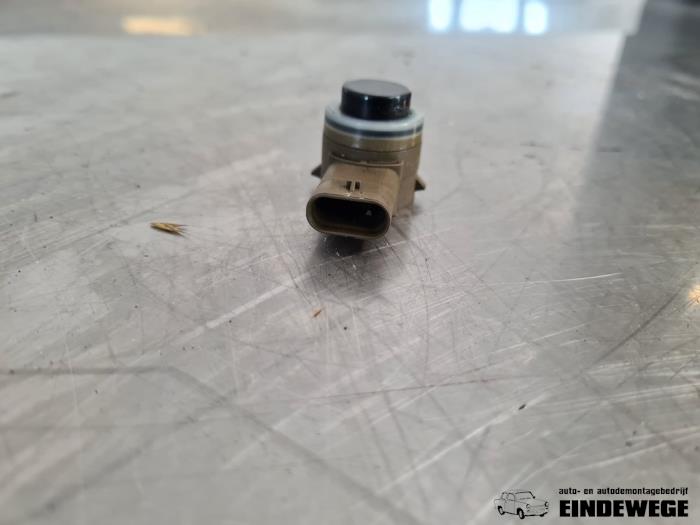 PDC Sensor van een Jaguar F-Pace 2.0 Turbo 16V AWD 2017